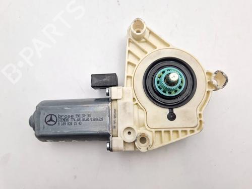 Used Left front window motor Left front window motor MERCEDES-BENZ A-CLASS (W169) A 170 (169.032, 169.332) (116 hp) 30345492 30345492