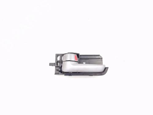 Used Front left interior door handle SUZUKI SWIFT III (MZ, EZ) 1.3 DDiS (RS413D) (75 hp) 30348807
