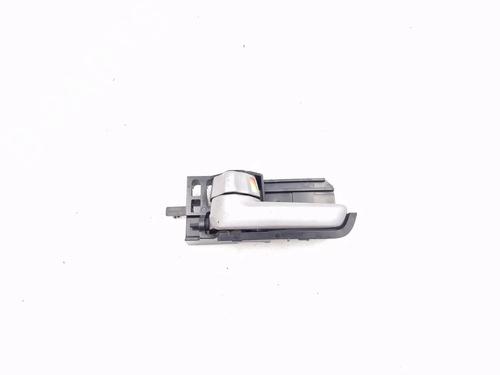Used Front left interior door handle Front left interior door handle SUZUKI SWIFT III (MZ, EZ) 1.3 DDiS (RS413D) (75 hp) 30348816 30348816