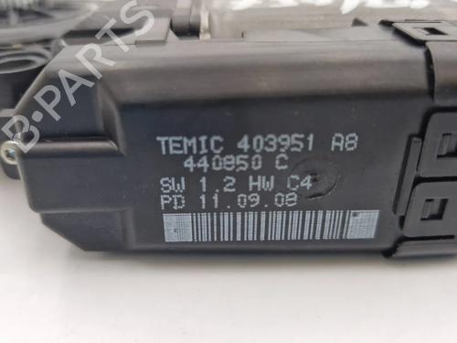 Right front window motor KIA PRO CEE'D (ED) 2.0 CRDi 140 | BP30343045E20 - Image 4