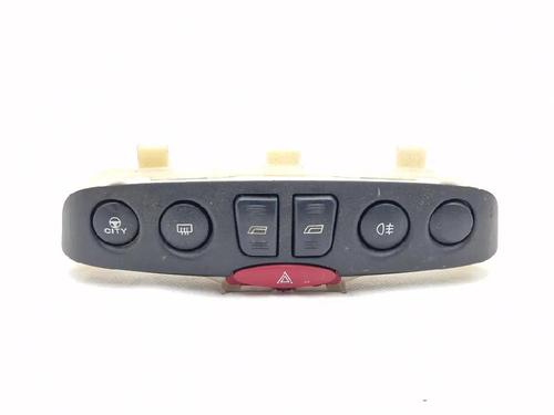 Used Left front window switch Left front window switch FIAT PUNTO (188_) 1.2 16V 80 (188.233, .235, .253, .255, .333, .353, .639,... (80 hp) 33422764 33422764