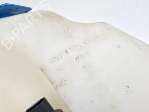 Windscreen washer tank VW POLO (6N2) 1.0 | BP30346115C113
