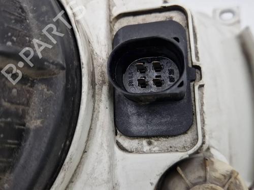 Right headlight VW GOLF III (1H1) 1.4 | BP30341855C29 