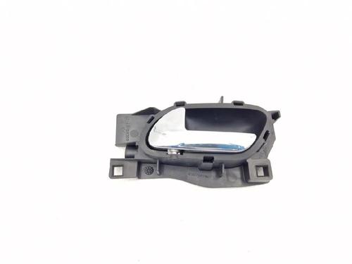 Used Front left interior door handle Front left interior door handle PEUGEOT 407 (6D_) 2.0 HDi 135 (6DRHRH, 6DRHRE, 6DRHRG, 6DRHRJ) (136 hp) 32743676 32743676