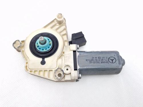 Used Right front window motor Right front window motor MERCEDES-BENZ A-CLASS (W169) A 170 (169.032, 169.332) (116 hp) 30347003 30347003