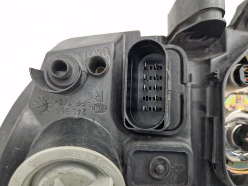 Right headlight SKODA FABIA I Combi (6Y5) 1.4 16V | BP30350784C29