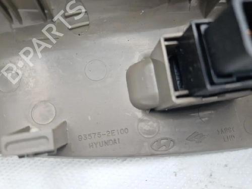 Left front window switch HYUNDAI TUCSON (JM) 2.0 CRDi | BP32045860I27 