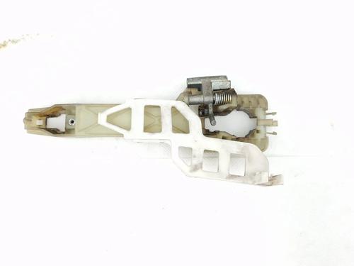 Used Front right exterior door handle KIA CARENS III MPV (UN) 2.0 CRDi 115 (115 hp) 30349670