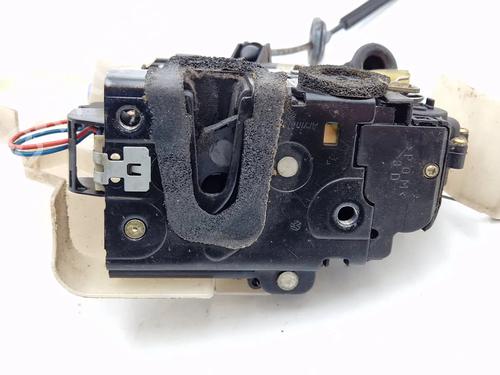 Rear right lock VW POLO IV (9N_, 9A_) 1.4 TDI | BP30345578C99