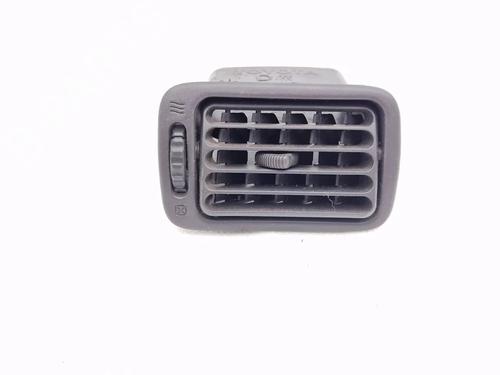 Difusor / Saída de ar TOYOTA COROLLA Compact (_E11_) 2.0 D (CE110_, CE110R) (72 hp) 30349140