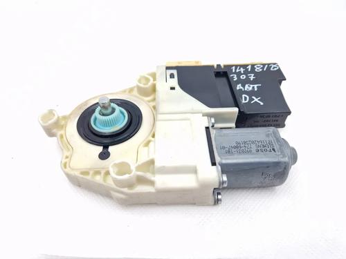 Right front window motor PEUGEOT 307 Break (3E) 1.6 HDi 110 | BP30348065E20 - Image 2