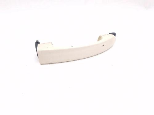 Used Front left exterior door handle Front left exterior door handle 37231444 37231444