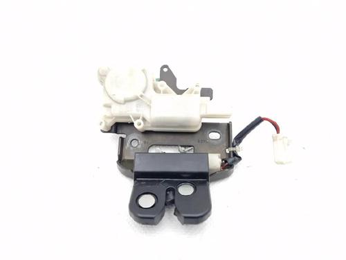 Used Tailgate lock Tailgate lock MAZDA 6 Saloon (GG) 2.0 DI (GG14) (136 hp) 33952566 33952566