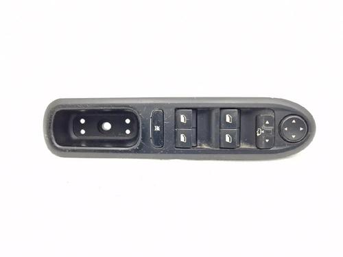 Used Switch Switch PEUGEOT 407 SW (6E_, 6D_) 2.0 HDi 135 (136 hp) 33285486 33285486
