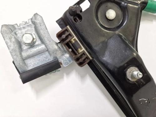 Front left window mechanism SAAB 9-3 (YS3F, E79, D79, D75) 1.9 TiD | BP30345703C22