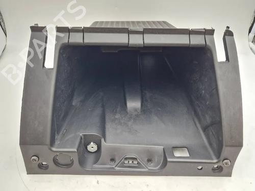 Used Glove box FORD FOCUS II Turnier (DA_, FFS, DS) 1.4 (80 hp) 30341393