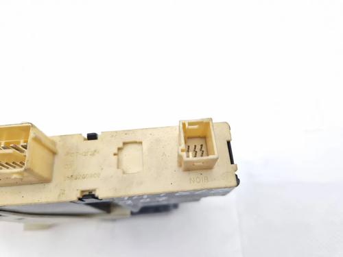 Right front window motor PEUGEOT 307 Break (3E) 1.6 HDi 110 | BP30348065E20 - Image 4