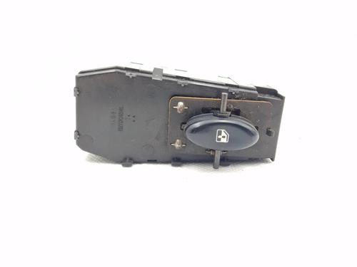 Right front window switch HYUNDAI COUPE I (RD) 2.0 16V | BP30347981I26
