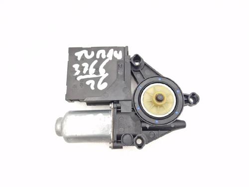 Used Right front window motor Right front window motor VW TOURAN (1T1, 1T2) 1.9 TDI (100 hp) 40528672 40528672