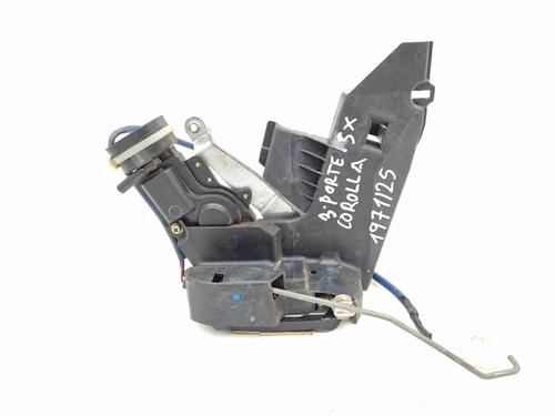 front-left-lock-toyota-corolla-compact-_e11_-1997-1998-1999-2000-2001-2002-30349157 main image