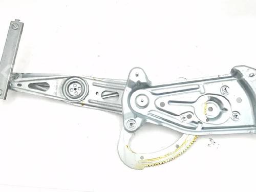 Rudehejsemekanisme Højre bagtil Rudehejsemekanisme Højre bagtil RENAULT SCÉNIC III (JZ0/1_) 1.5 dCi (110 hp) 33840490 33840490