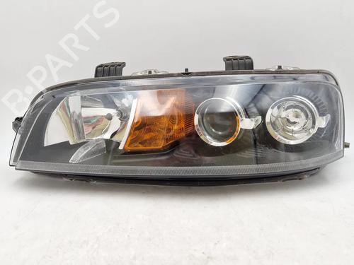 Used Left headlight FIAT PUNTO (188_) 1.2 16V 80 (188.233, .235, .253, .255, .333, .353, .639,... (80 hp) 30341903