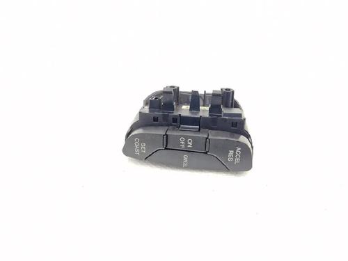 switch-chevrolet-epica-kl1_-2004-2005-2006-2007-2008-2009-2010-2011-31991482 main image