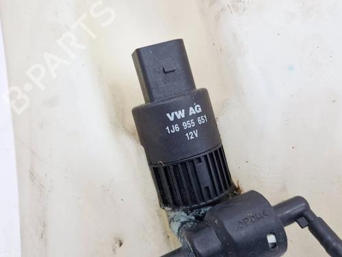 Windscreen washer tank VW POLO (6N2) 1.0 | BP30346115C113