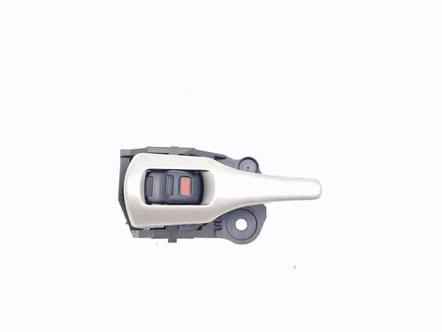 rear-left-interior-door-handle-toyota-auris-_e15_-2006-2007-2008-2009-2010-2011-2012-2013-30346883 main image