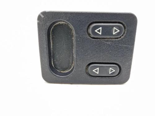 Used Left front window switch Left front window switch PEUGEOT 306 Break (7E, N3, N5) 1.4 (75 hp) 30341827 30341827