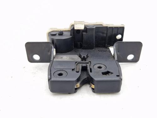 Used Tailgate lock RENAULT CLIO III (BR0/1, CR0/1) 2.0 16V (BR0C, BR0K, CR0C, CR0K) (139 hp) 30342051