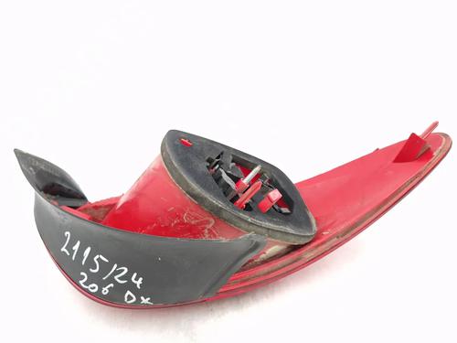 Right taillight PEUGEOT 206+ (2L_, 2M_) 1.4 i (2LKFWA, 2MKFWA) | BP30342937C35