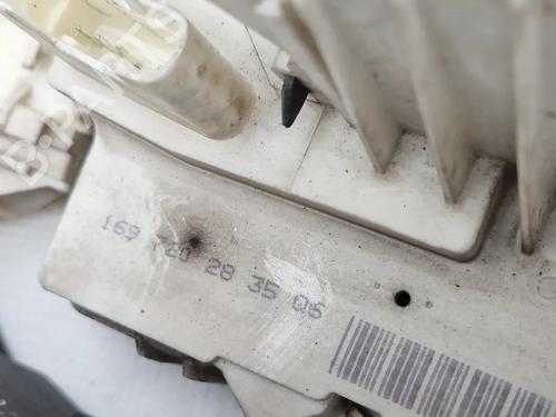 Front right lock MERCEDES-BENZ A-CLASS (W169) A 200 CDI (169.008, 169.308) | BP30351204C97