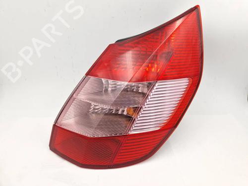 right-taillight-renault-scenic-ii-jm01_-2003-2004-2005-2006-2007-2008-2009-2010-30346110 main image