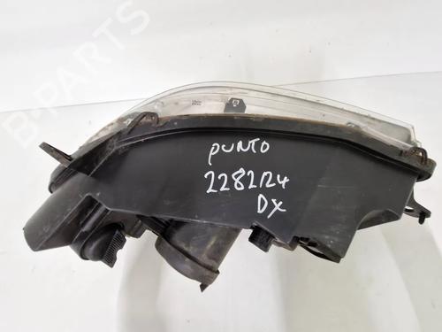 Right headlight FIAT PUNTO (188_) 1.2 16V 80 (188.233, .235, .253, .255, .333, .353, .639,... | BP30342978C29 