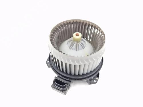 Used Heater blower motor SUZUKI SWIFT III (MZ, EZ) 1.3 DDiS (RS413D) (75 hp) 30348774