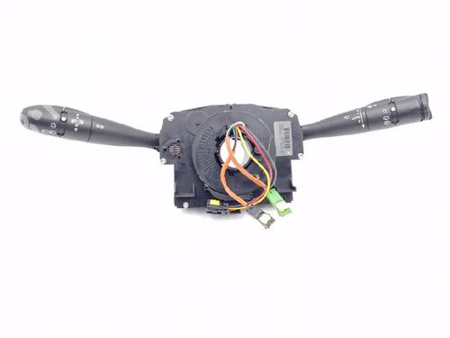 switch-peugeot-1007-km_-2005-31869357 main image