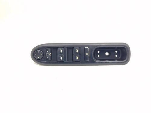 Used Switch Switch PEUGEOT 407 (6D_) 2.0 HDi 135 (6DRHRH, 6DRHRE, 6DRHRG, 6DRHRJ) (136 hp) 31991473 31991473