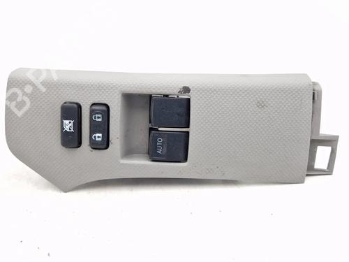 Used Switch TOYOTA YARIS (_P9_) 1.3 VVT-i (SCP90_, SCP90R) (87 hp) 30342296