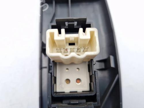 Right front window switch TOYOTA YARIS (_P1_) 1.4 D-4D (NLP10_, NLP10R) | BP30344645I26  - Image 5