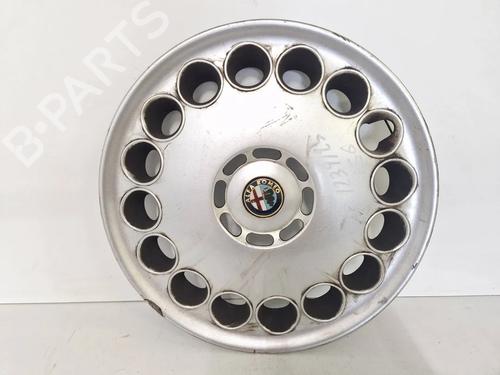 Used Hub cap ALFA ROMEO 156 (932_) 1.6 16V T.SPARK (932.A4, 932.A4100) (120 hp) 30347826