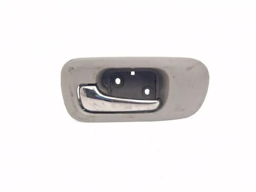 Used Front left interior door handle Front left interior door handle HONDA CR-V II (RD_) 2.2 CTDi (RD9) (140 hp) 33814466 33814466