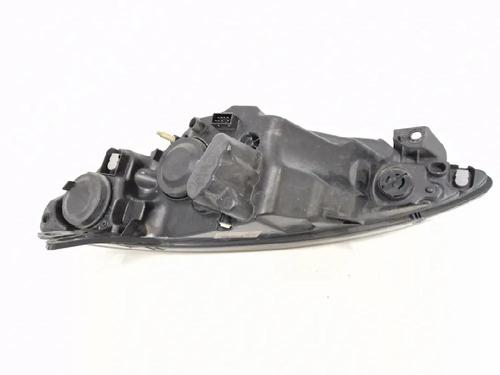 Right headlight PEUGEOT 1007 (KM_) 1.4 HDi | BP31825431C29