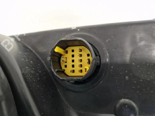 Right headlight FIAT CROMA (194_) 1.8 16V (194AXG1A) | BP31637424C29 