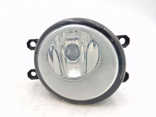 Used Right front fog light TOYOTA YARIS (_P9_) 1.3 VVT-i (SCP90_, SCP90R) (87 hp) 30342291