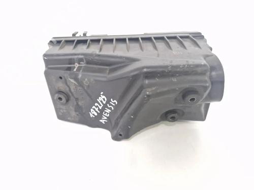 Used Air filter box TOYOTA AVENSIS Estate (_T25_) 2.2 D-4D (ADT251_, ADT251R) (150 hp) 30349064