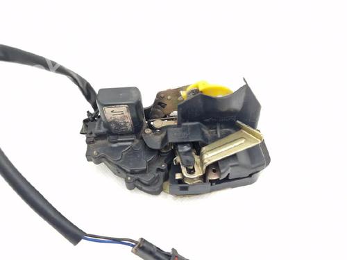 Fechadura trás esquerda Fechadura trás esquerda KIA CARENS I MPV (FC, FJ) 2.0 CRDi (140 hp) 34263585 34263585