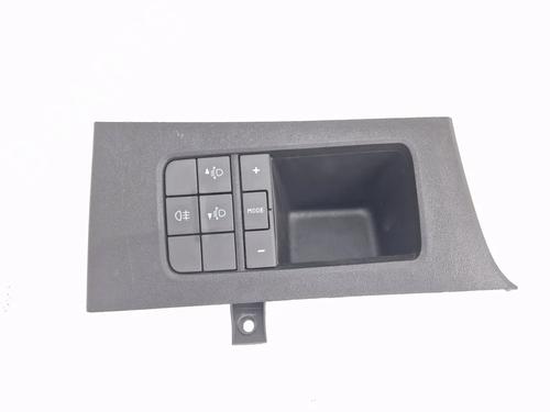 Used Headlight switch Headlight switch LANCIA MUSA (350_) 1.3 D Multijet (350.AXM11, 350.AXM1A, 350.AXI1A) (95 hp) 30348872 30348872