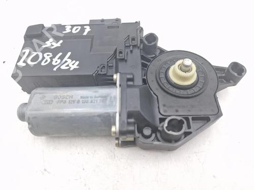 Left front window motor PEUGEOT 307 (3A/C) 2.0 HDi 90 | BP30341325E21