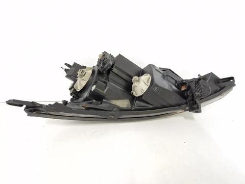 Right headlight MITSUBISHI GRANDIS (NA_W) 2.0 DI-D (NA8W) | BP32111421C29 